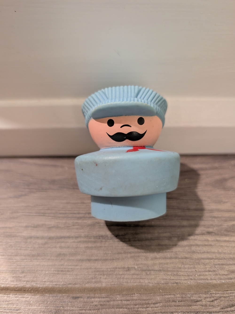 VTG 1991 FISHER PRICE CHUNKY LITTLE PEOPLE BLUE TRAIN CONDUCTOR ENGINEER